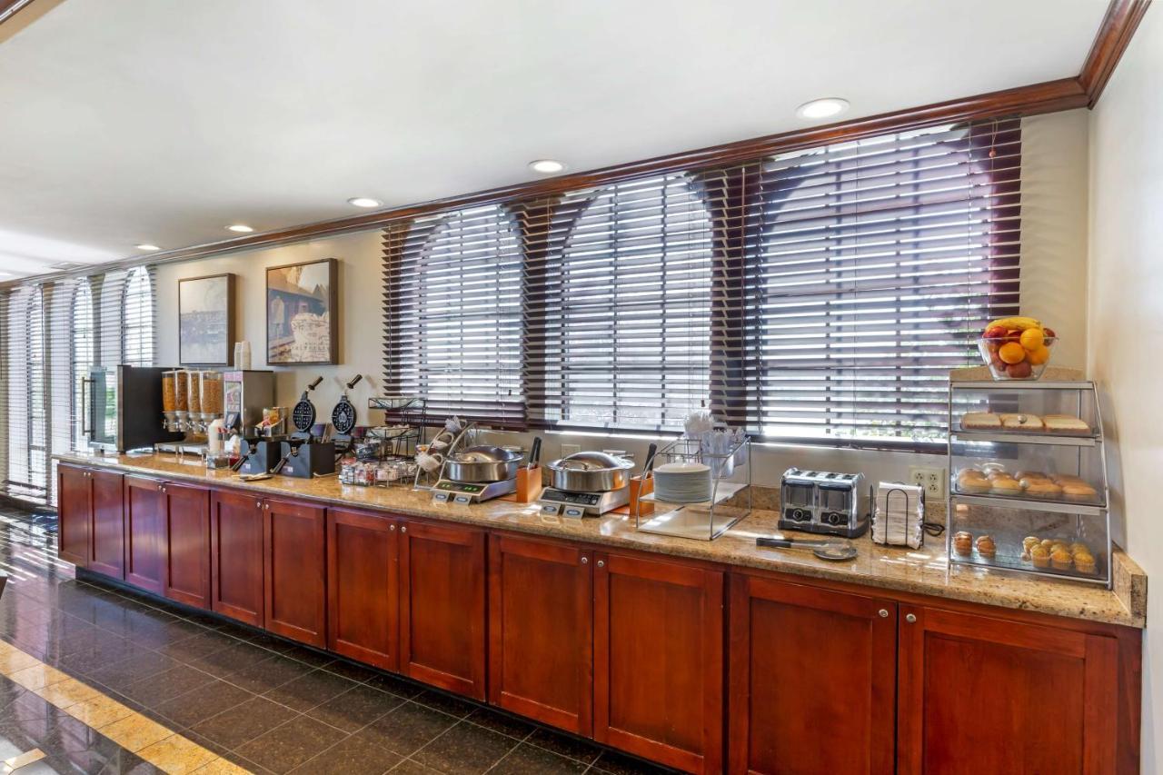 Best Western Plus South Hill Inn Esterno foto