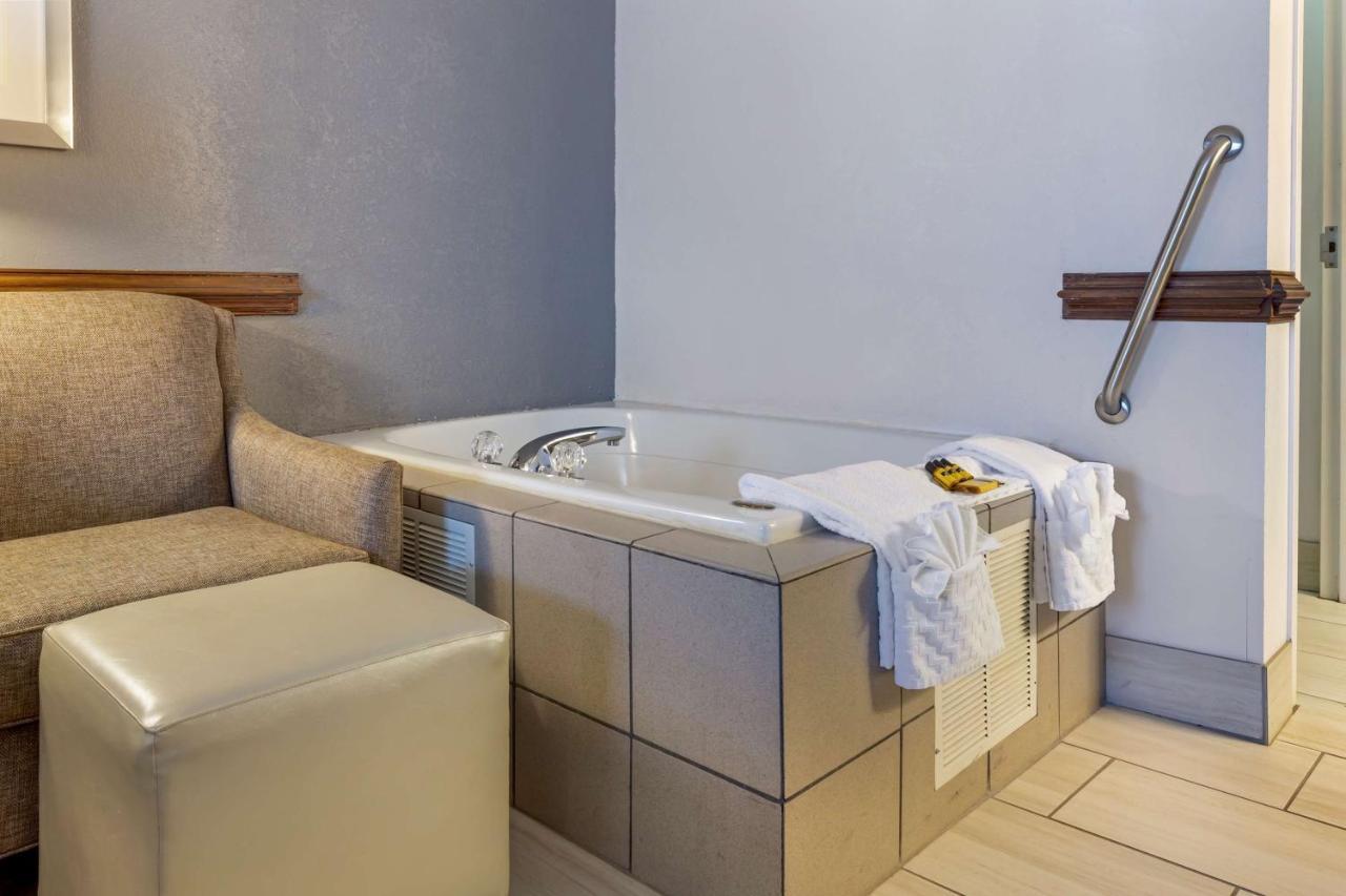 Best Western Plus South Hill Inn Esterno foto