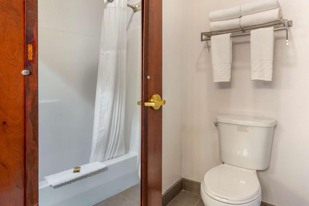 Best Western Plus South Hill Inn Esterno foto