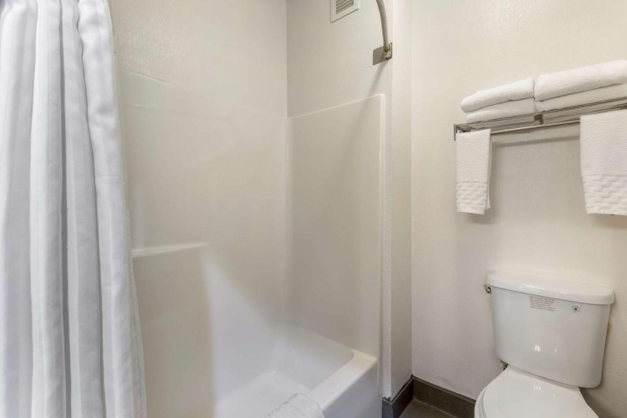 Best Western Plus South Hill Inn Esterno foto