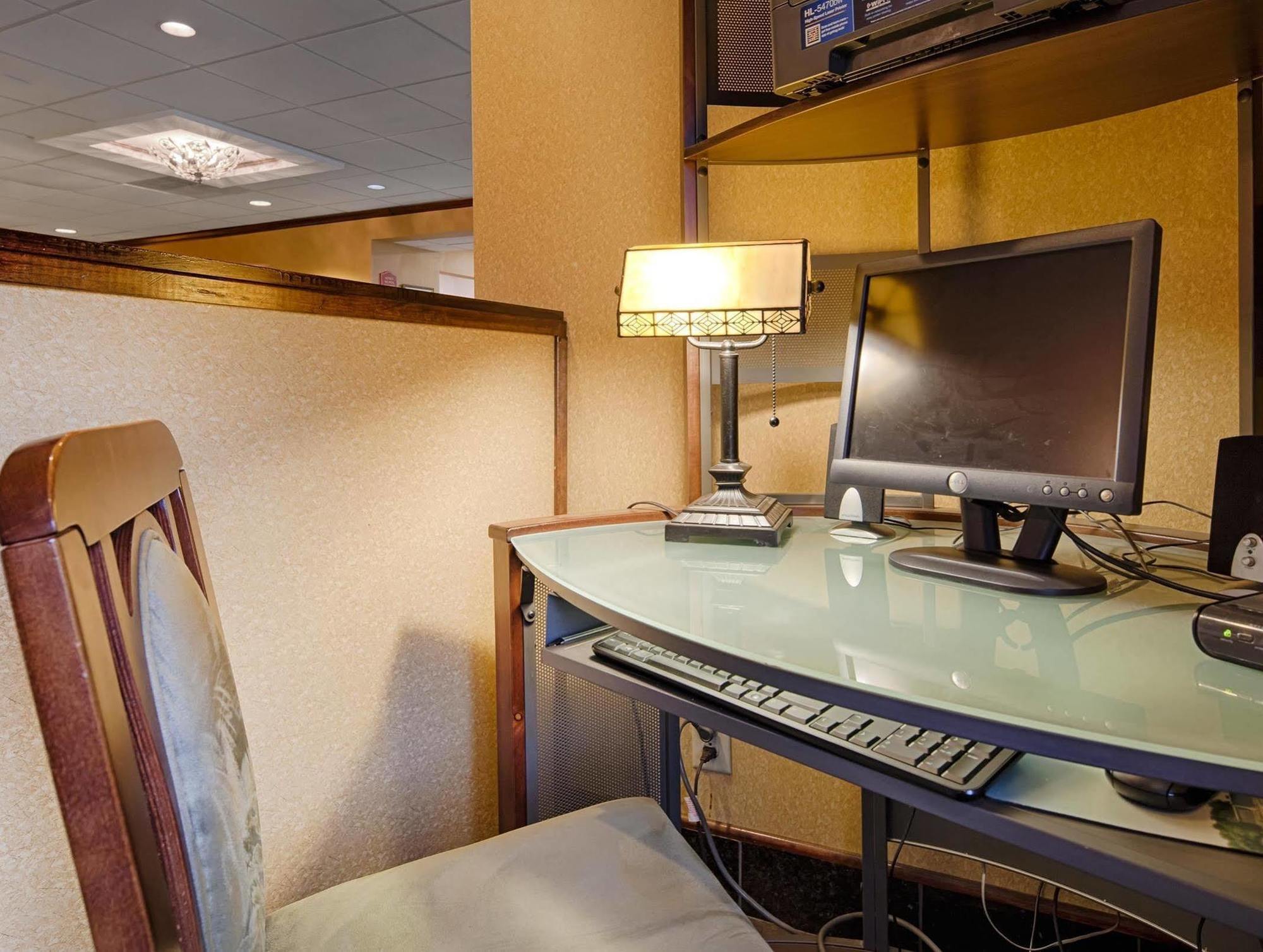 Best Western Plus South Hill Inn Esterno foto